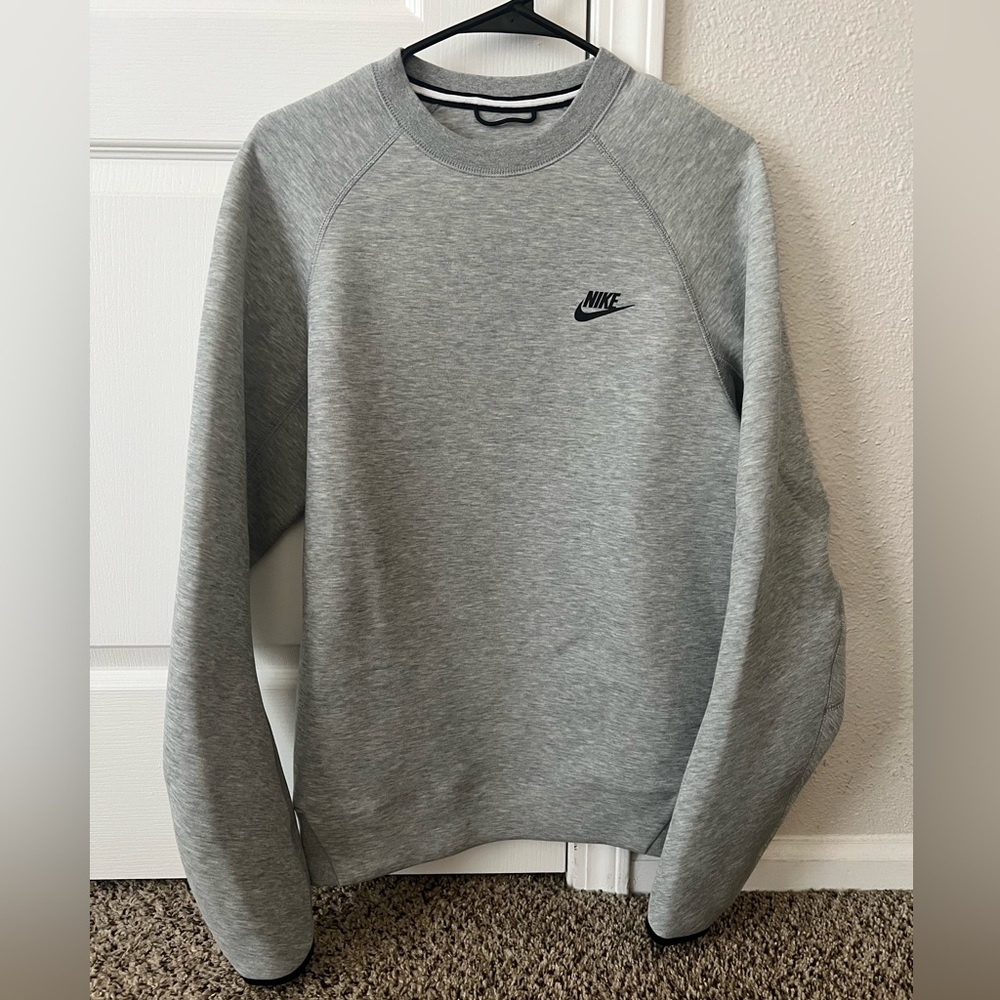 Nike Tech Men's Grey Crewneck Sweatshirt